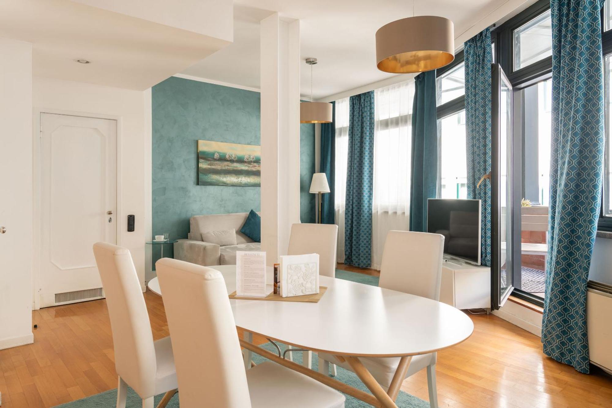 Heart Milan Apartments Duomo Terrace — Photos 1